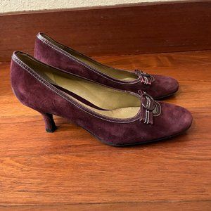 Naturalizer – burgundy, suede heels
